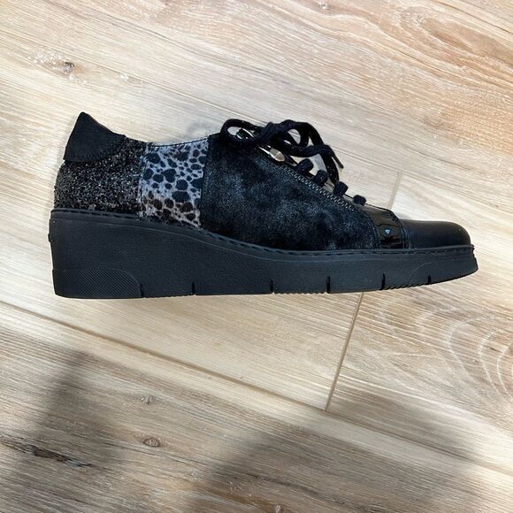 HISPANITAS Sporty Collection Black Sneakers Size 38/7.5 - Picture 3 of 8